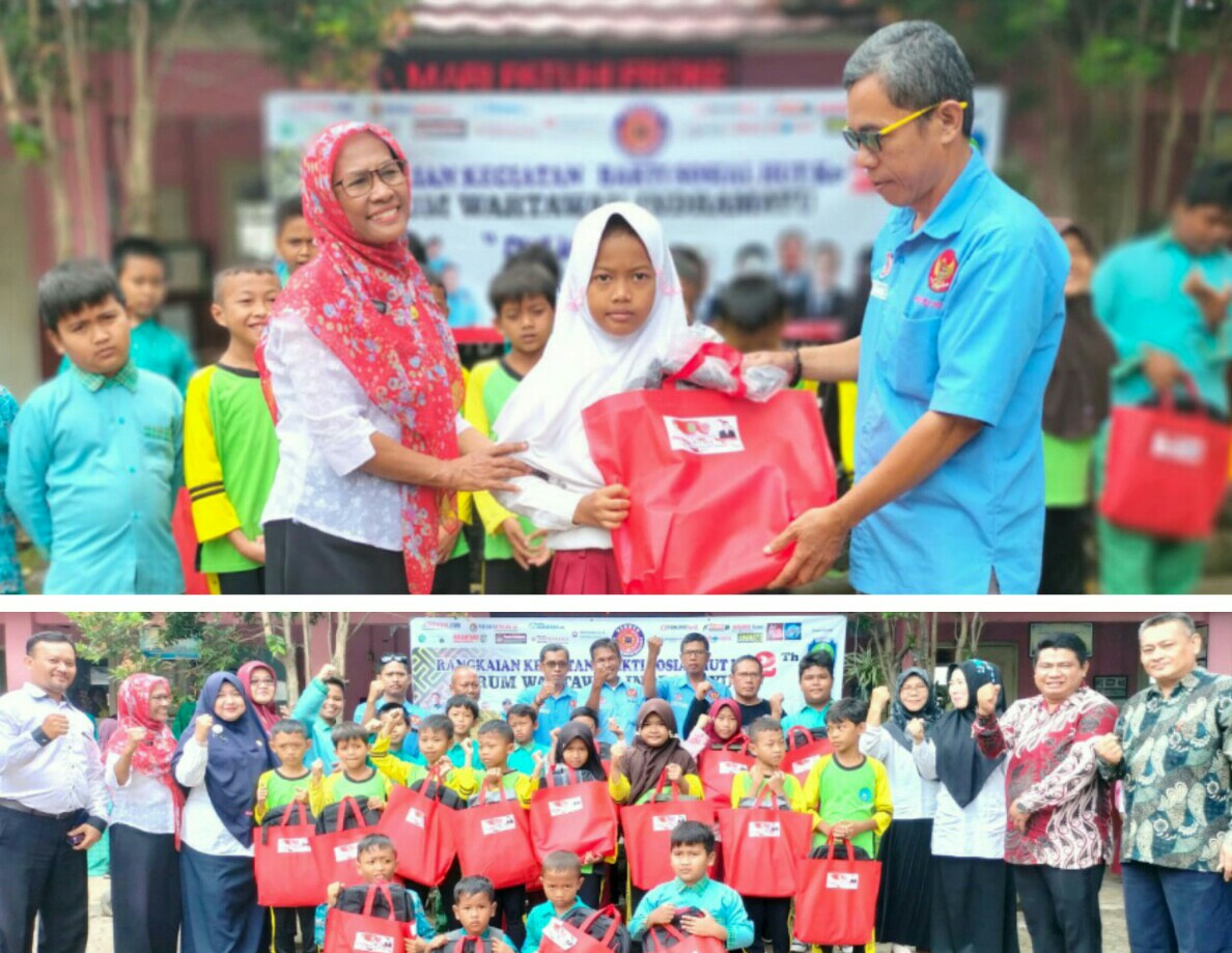 Sampaikan Bingkisan,Sekber FWI Kunjungi UPTD SDN 2 Telukagung