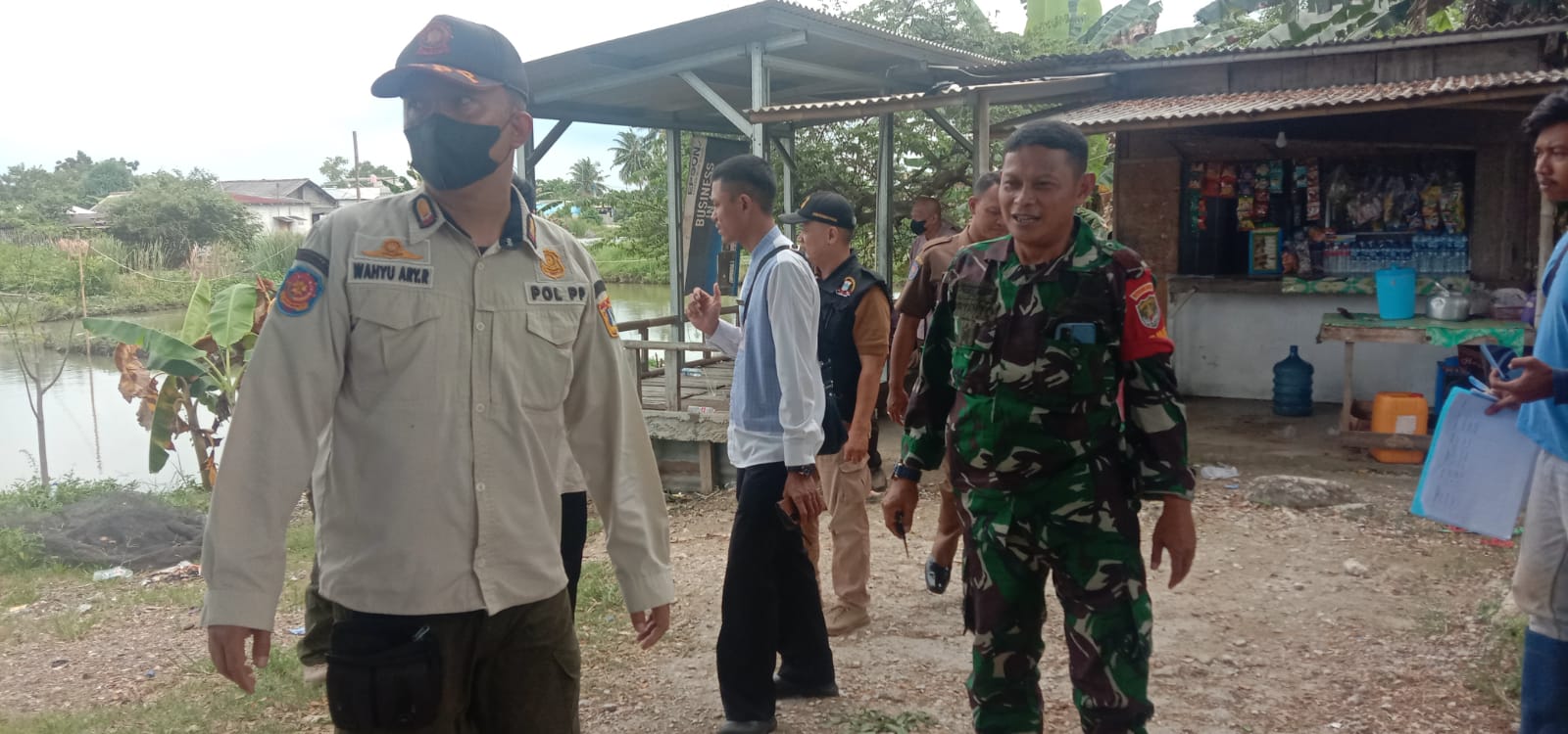 Sinergisitas Tiga Pilar Kel Marunda Dalam Pendataan Bangunan Sepanjang Pinggiran Banjir Kanal Timur (BKT)