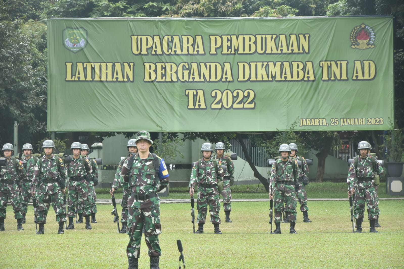 Danrindam Jaya Resmi Buka Latihan Berganda Siswa Dikmaba TNI AD TA. 2022