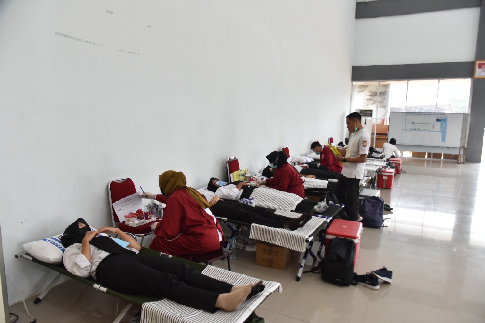 Lantamal XII Pontianak Gelar Donor Darah Dalam Rangka Tes Kesehatan Bagi Calon Prajurit TNI AL