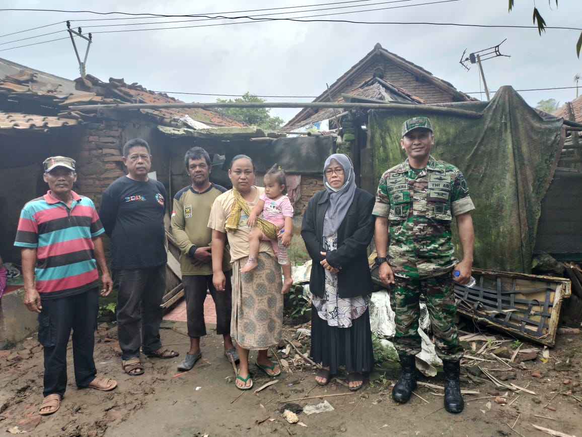 Kodim 0602/Serang Rehab RTLH Warga Kendayakan