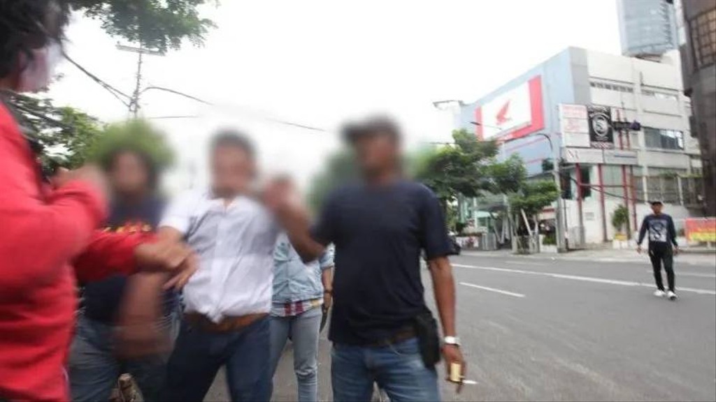 Wartawan Korban Pengeroyokan Jalani Pemeriksaan di Polrestabes Surabaya, Rofik: Semua Orang Bisa Beropini, Kita Tunggu Saja Hasil Kerja Polisi