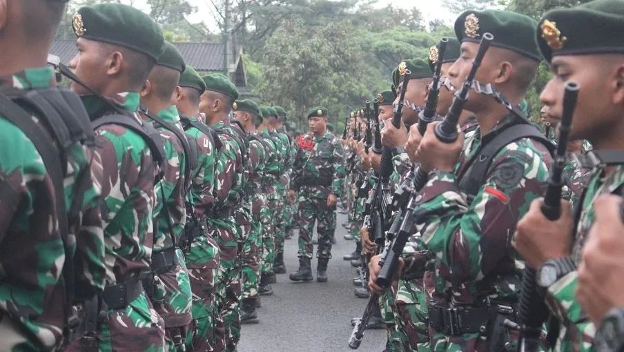 Sikap Dasar Prajurit Dibentuk Dari Permildas,Prajurit Yonkes 2 Kostrad Latihan Permildas