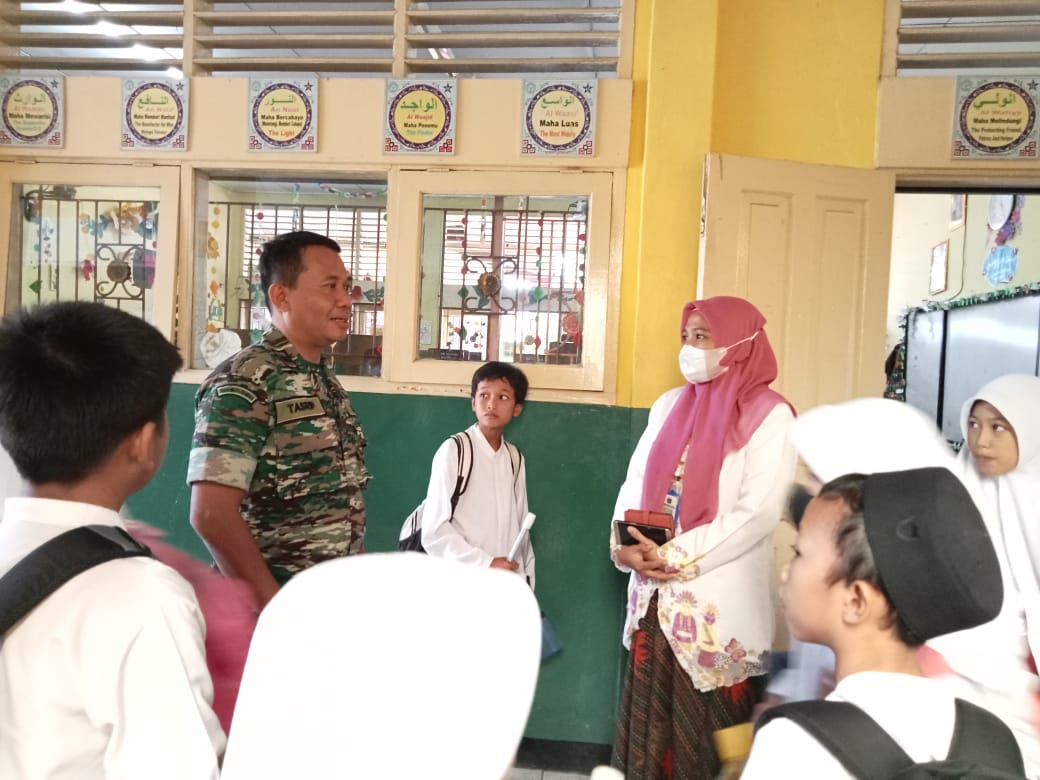 Army Go To School, Wasbang dan Pengawasan Para Pelajar oleh Babinsa Koramil 07/Cipayung