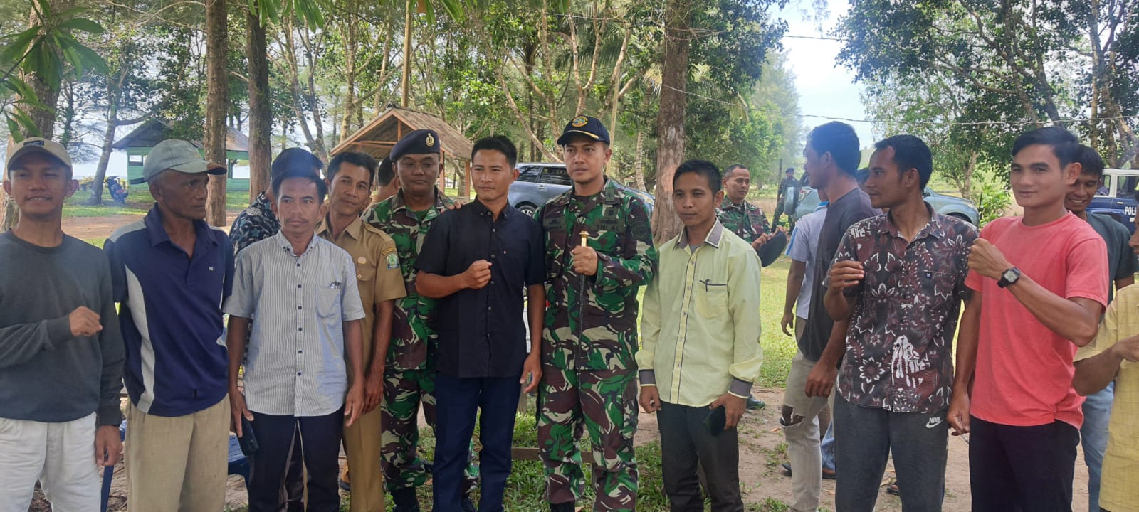 Komandan Lanal Simeulue Tinjau Lokasi Konservasi Penangkaran Penyu di Pantai Along