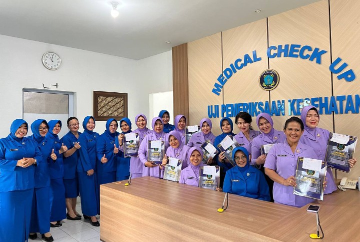 Rumkital Dr. Midiyato Suratani Dukung Urikes Pengurus IKKT Pragati Wira Anggini Cabang BS XI KOGABWILHAN I