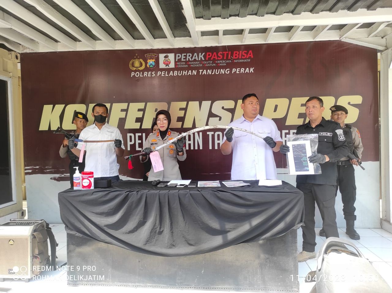 Satreskrim Polres Pelabuhan Tanjung Perak Berhasil Tangkap 3 Pelajar Tersangka Pembacokan