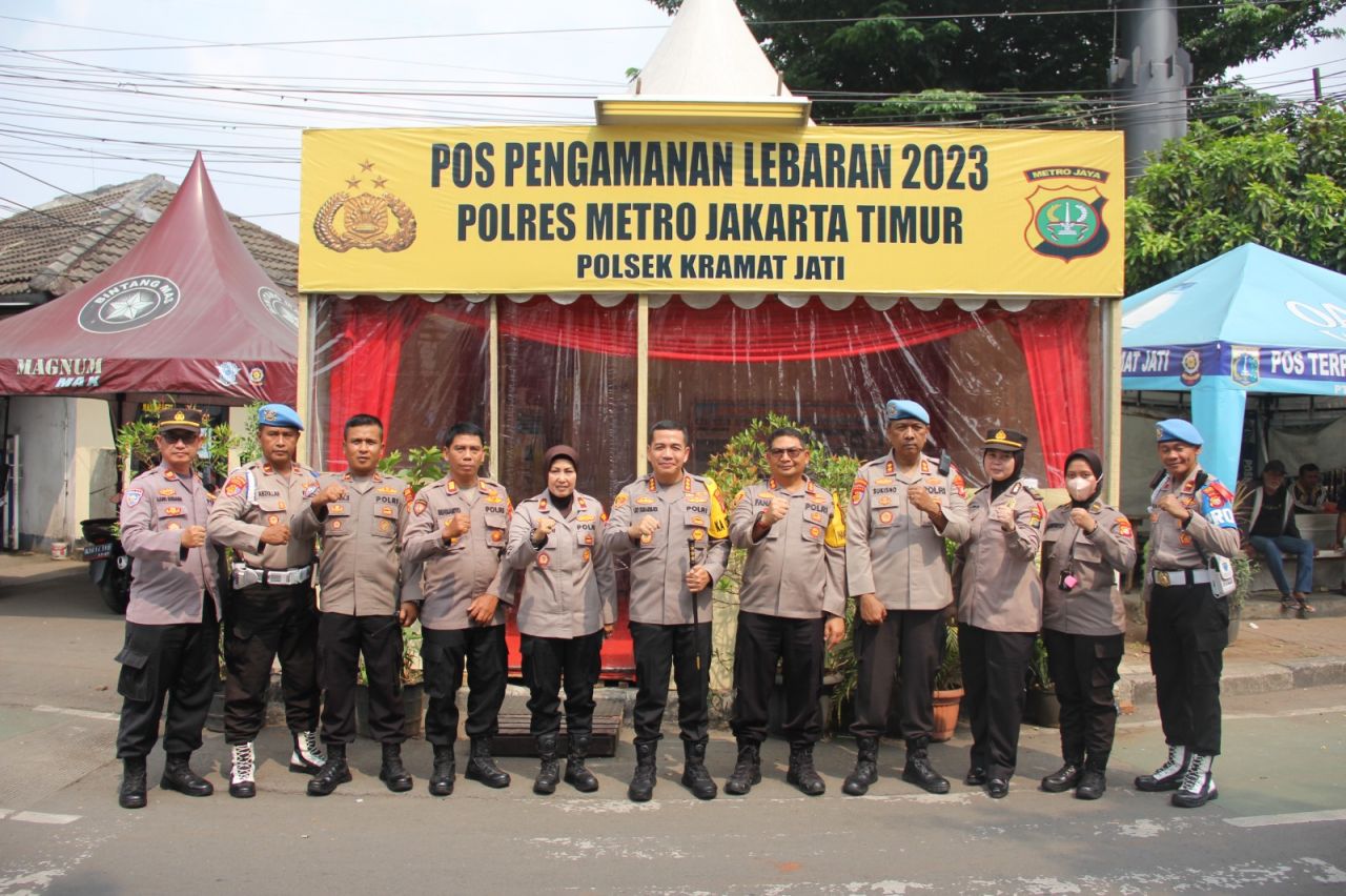 Kapolres Metro Jakarta Timur Bersama PJU Polres Lakukan Pengecekan Kesiapsiagaan Petugas Pospam dan Posyan