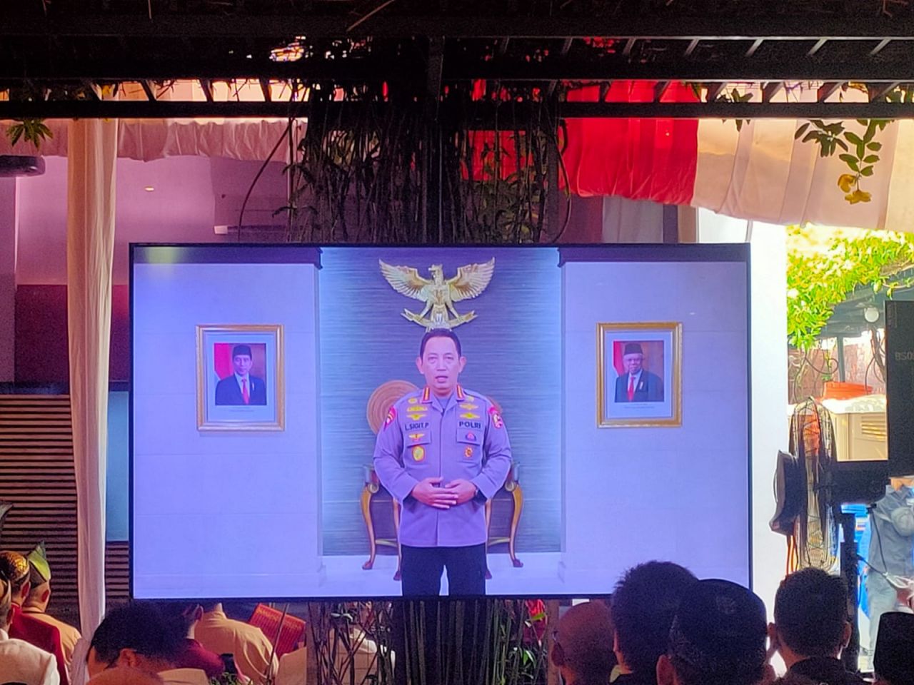 Kapolri: Pentingnya Menjiwai Empat Konsensus dalam Acara Bedah Buku Rekonstruksi Nasionalisme