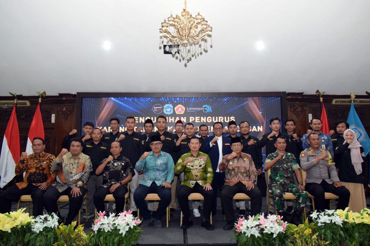 Kukuhkan Pengurus Karang Taruna, Yuhronur Efendi Ajak Sinergi dengan Pemda