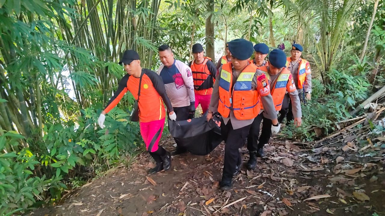 SAR Berhasil Temukan Pemuda Hanyut di Sungai Soppeng, Begini Kondisinya