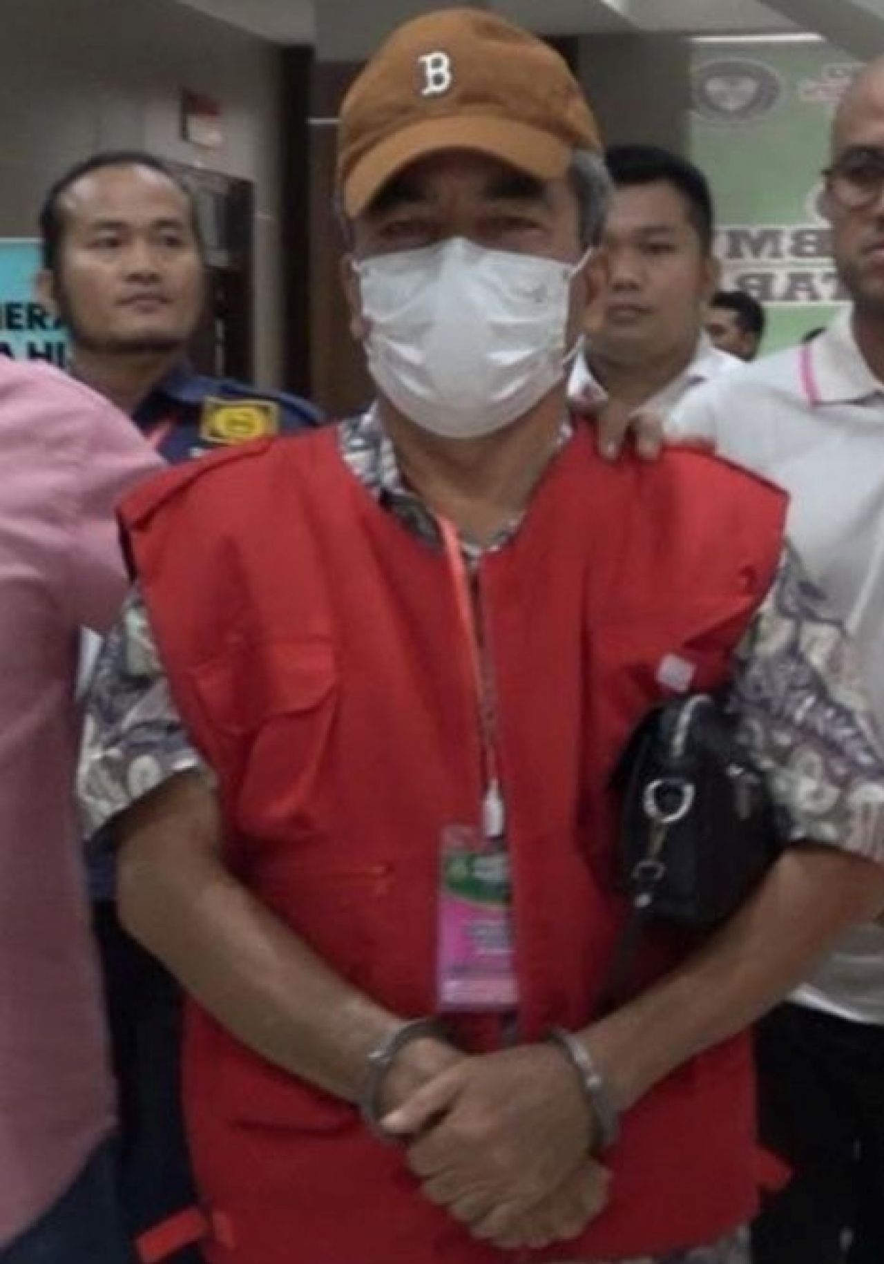 Kejati Sumut Tahan Mantan Bupati Samosir Perkara Alih Fungsi Lahan Hutan Tele