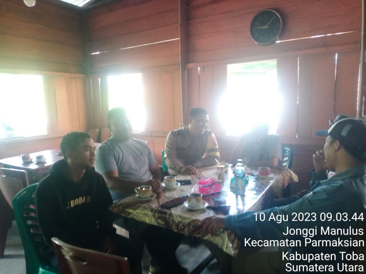 Patroli Dialogis Bhabinkamtibmas Sampaikan Himbauan Kamtibmas