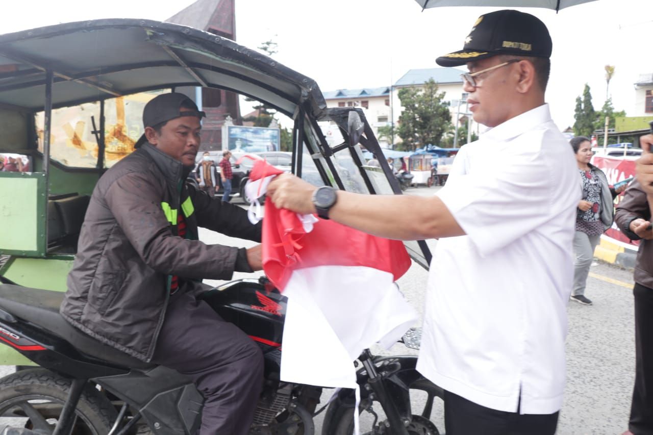 Gerakan Pembagian 10 Juta Bendera Semarakkan Perayaan HUT RI