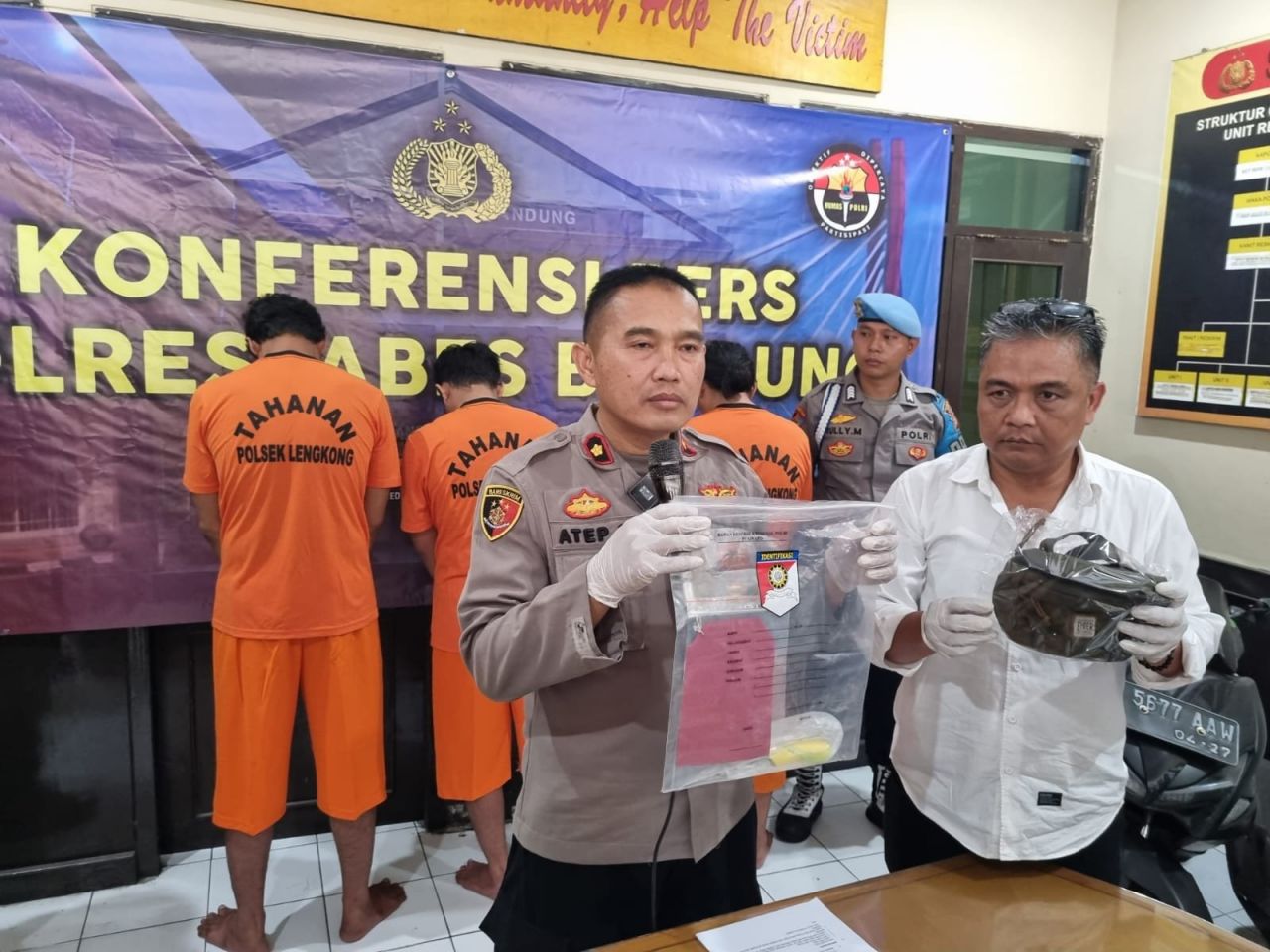 Polsek Lengkong Tangkap Tiga Tersangka Penusuk Jukir Klub Malam Hingga Tewas di Bandung, Garut dan Bali