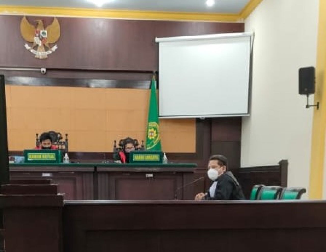 Advokat Dwi Heri Mustika, S.H saat sidang di Pengadilan Negeri Mojokerto