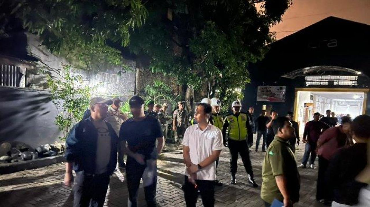Diduga Ada Peredaran Narkoba dan Tak Kantongi Izin, Polrestabes dan Pemda Kota Medan Menutup TRAXX Club & KTV