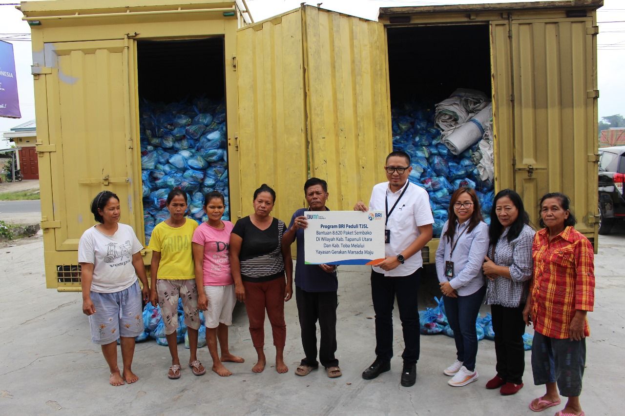 BRI Balige Salurkan CSR TJSL Sebanyak 8.620 Paket Sembako Bantu Masyarakat Kurang Mampu di Toba dan Taput