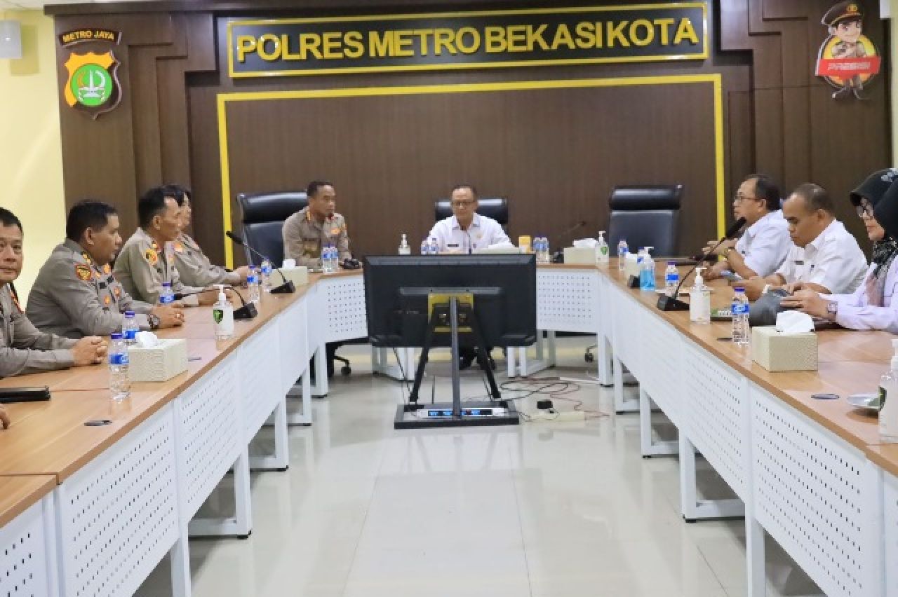 Kembali Silaturahmi Bersama Unsur Forkopimda, Pj. Wali Kota Bekasi Sambangi Polres Metro Bekasi Kota