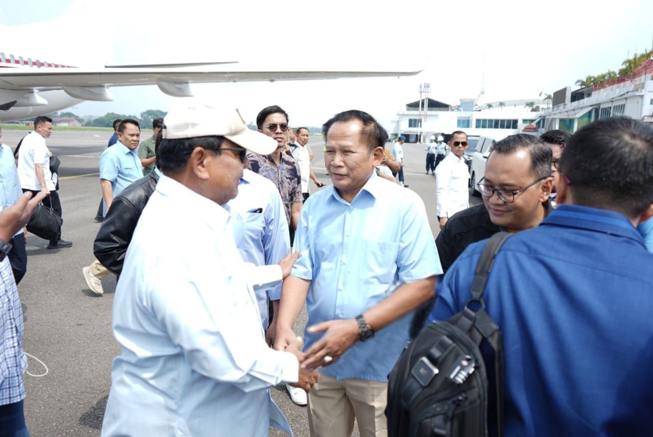 Kampanye Di Bandung, Prabowo Disambut Brigjen Pol (Purn) Budi Setiawan
