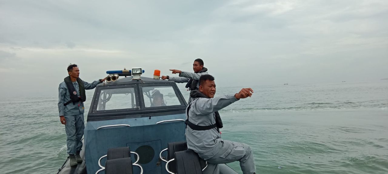 Bakamla RI Berhasil Temukan 1 Korban WN Taiwan akibat Kecelakaan KM Pari Kudus di Perairan Pulau Rambut