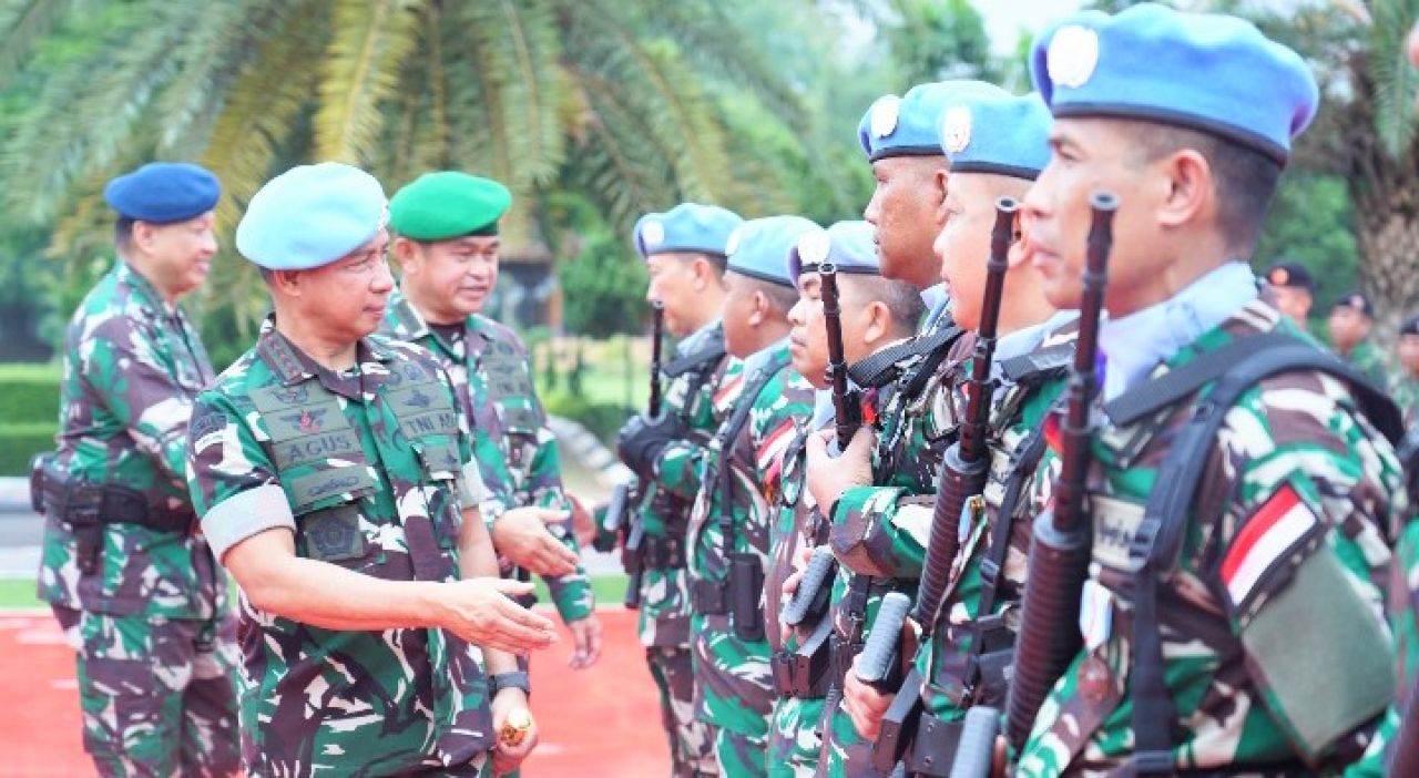 Kasad Dampingi Panglima TNI terima Kontingen Garuda XXIII-Q/Unifil Purna Tugas