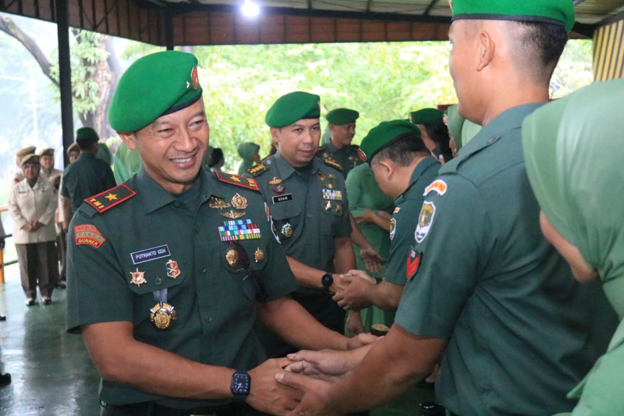 Danrem 052/Wkr, Pimpin Acara Pelantikan Kenaikan Pangkat Perwira, Bintara dan Tamtama