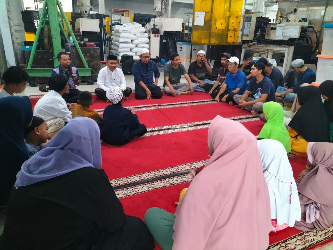 PT. Kurobon Indonesia Gelar Bukber dan Santunan Anak Yatim Piatu