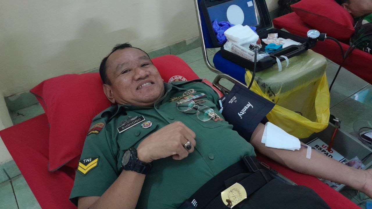 Penyelenggara Donor Darah, Kodim 0504/Jakarta Selatan Dapat Penghargaan Dari RSPAD Gatot Soeberoto
