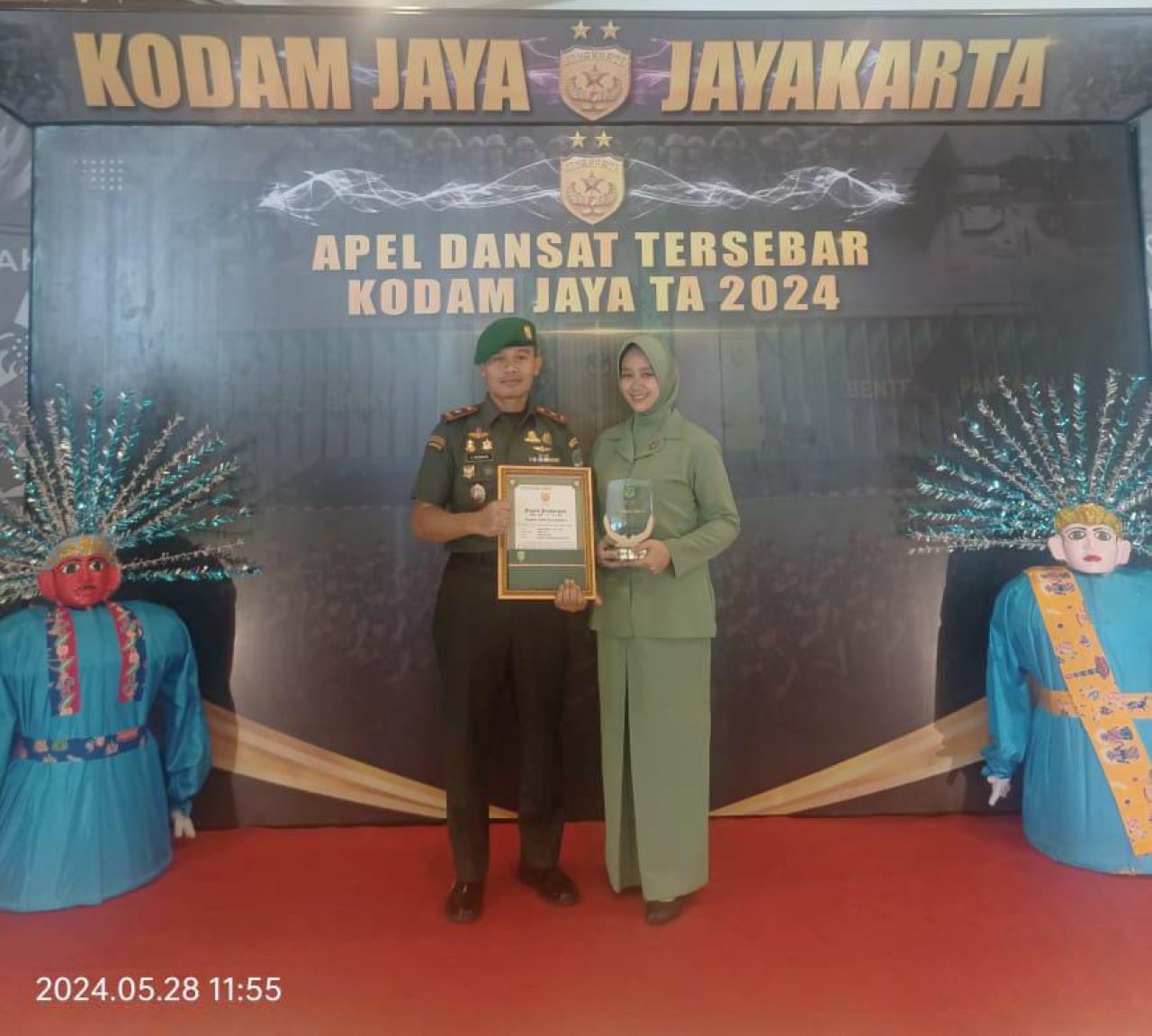 Harumkan nama Kodim 0505/JT, Danramil 02/Matraman Terima Penghargaan dari Pangdam Jaya
