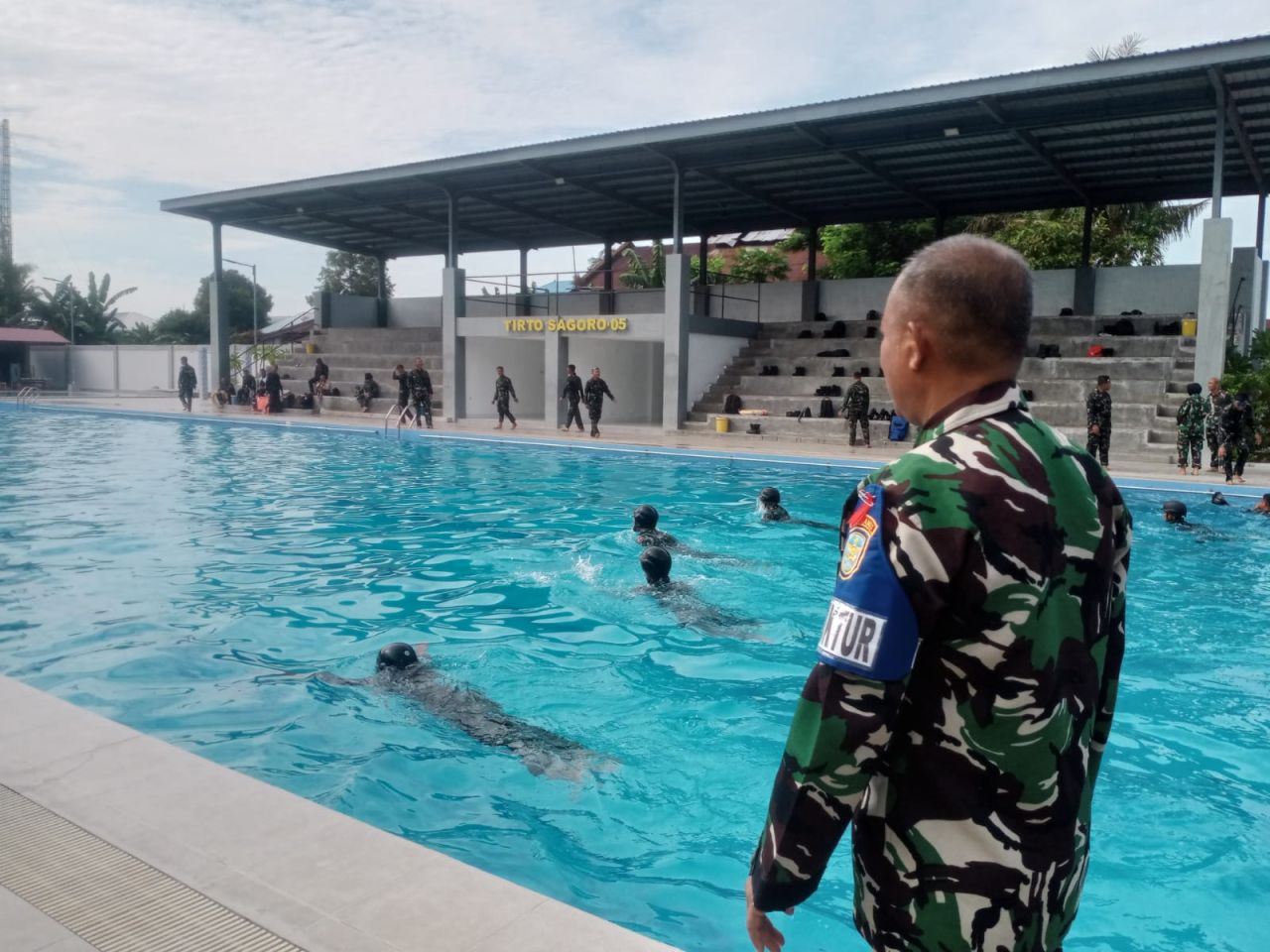 Uji Ketangkasan Renang Prajurit, Satlinlamil 3 Laksanakan Latihan Tingkat Satuan Renang Laut Triwulan II TA. 2024