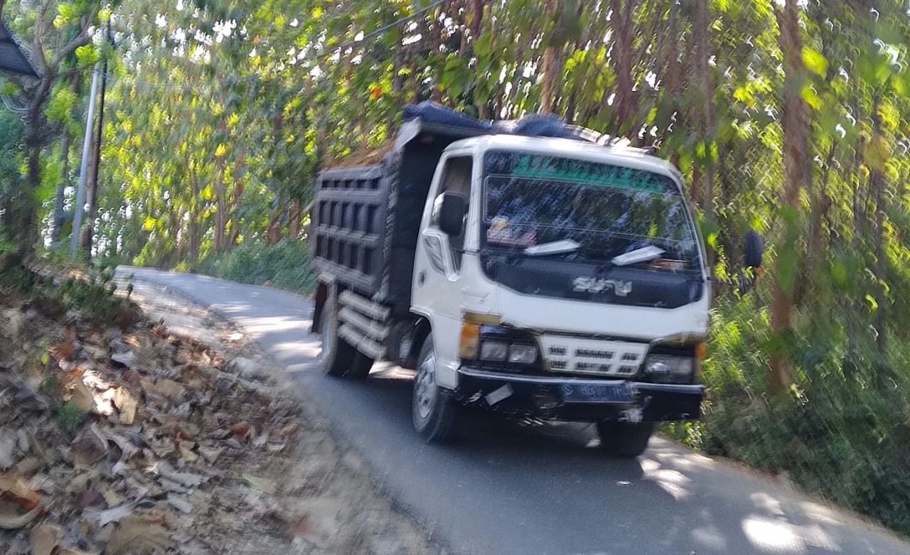 Diduga Rusak Lingkungan secara Ugal Ugalan, Dua Lokasi Tambang di Simo Tuban Tak Hiraukan APH