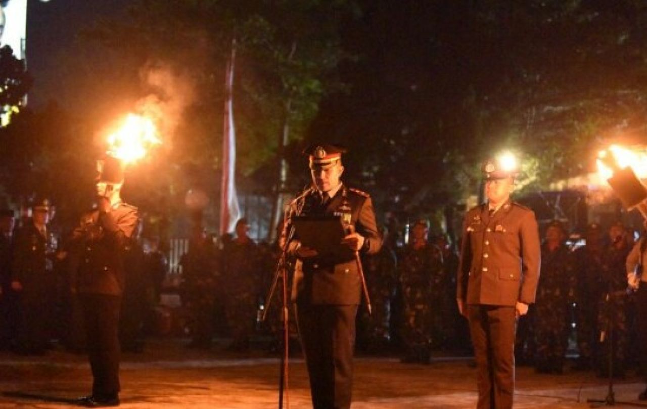 Kapolres Kediri Kota Pimpin Apel Kehormatan dan Renungan Suci HUT ke – 79 Republik Indonesia