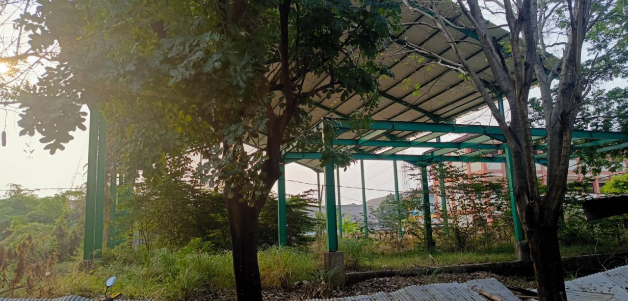 Mangkrak..Warga Tuntut Pengurus PT. AWG Untuk Audit Dana Pembangunan GOR Bulutangkis Grand Wisata