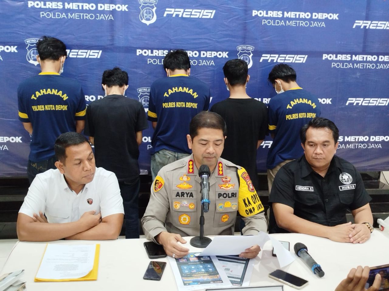 Polres Metro Depok Amankan Lima Pelaku Judi Online