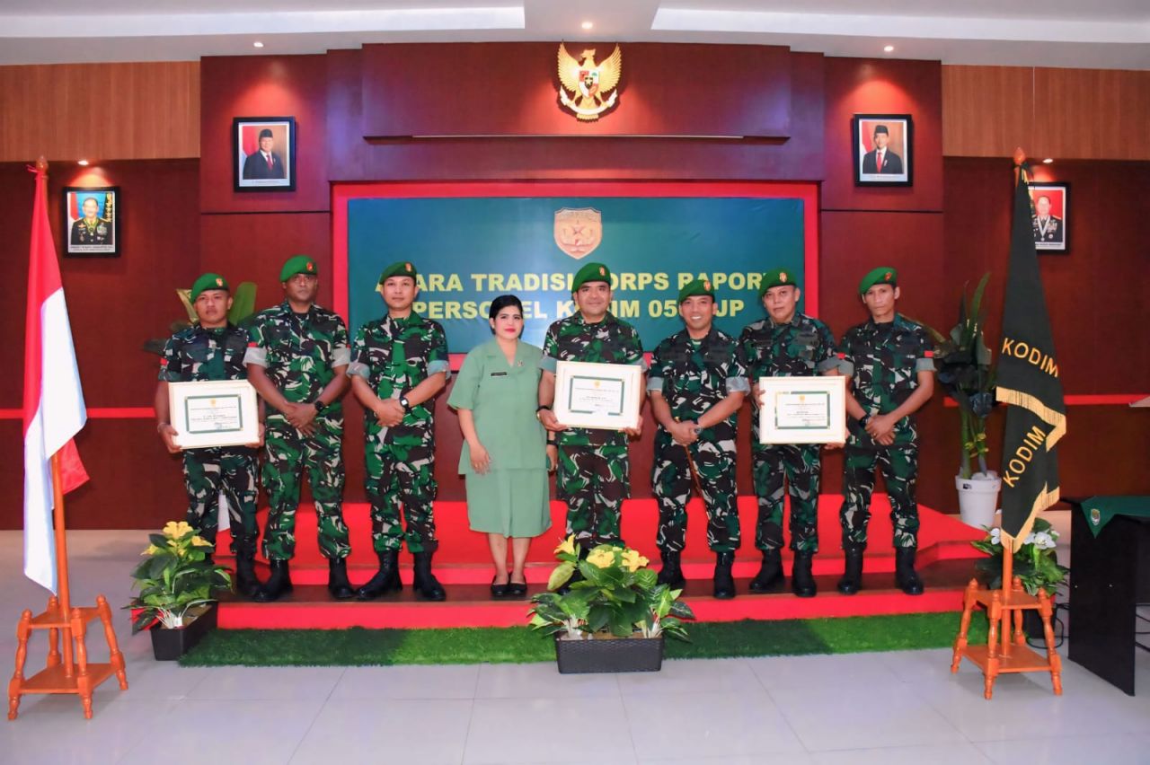 Dandim 0501/JP Pimpim Tradisi Korp Penerimaan Personel Baru dan Pelepasan Personel Pindah Satuan
