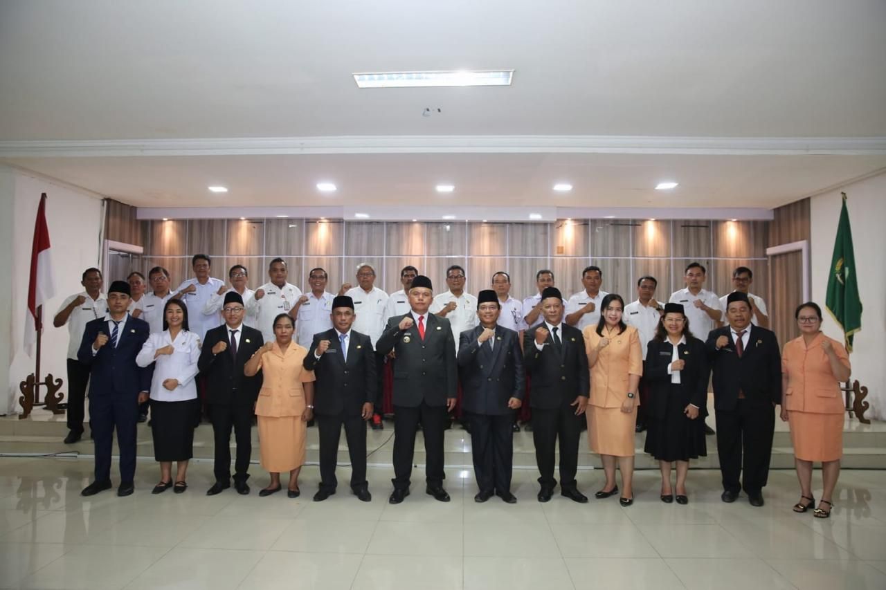 Wakil Bupati Taput Ambil Sumpah Dan Janji 7 Pejabat Administrator