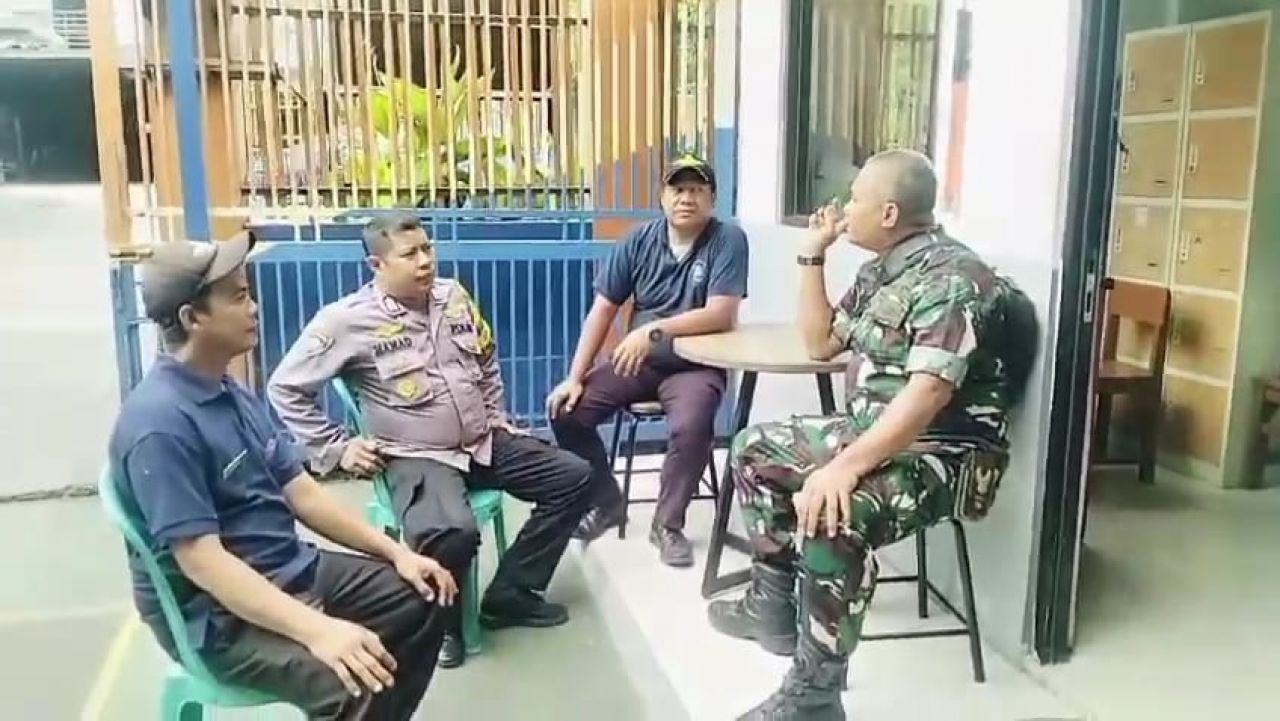 Perkuat Sinergi Keamanan Sekolah, Babinsa dan Bhabinkamtibmas Sambangi Yayasan Ananda Bekasi