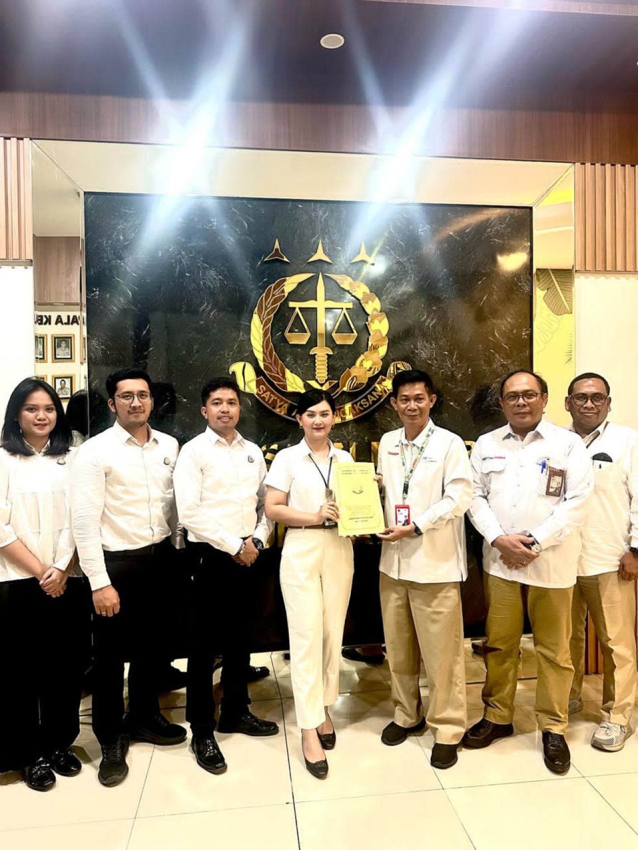 Jadikan Landasan Realisasi PMN Rp427 Miliar PT PAL Indonesia, JPN Kejari Tanjung Perak Serahkan Legal Opini