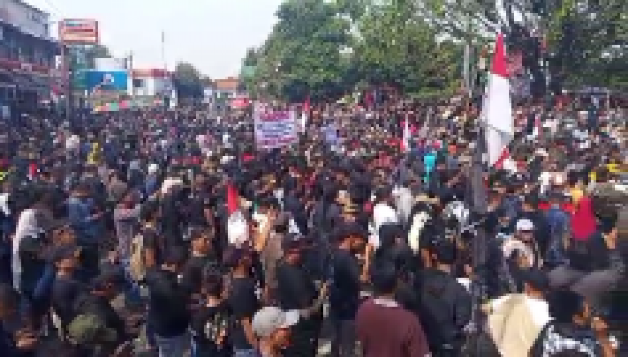 Demonstrasi Rakyat Pati Gaduh, Mendesak Bupati Sudewo Untuk Mundur Dari Jabatanya