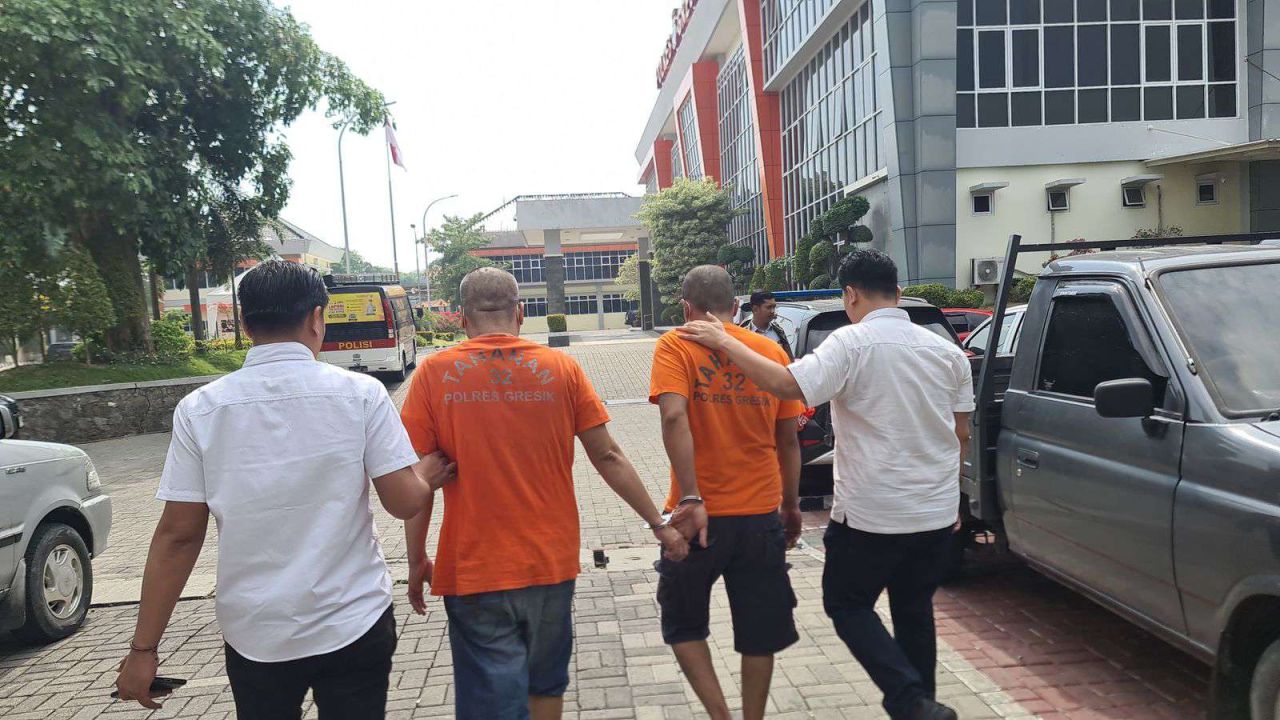 Satresnarkoba Polres Gresik Gulung Dua Pengedar Sabu 84 Gram di Tlogopojok