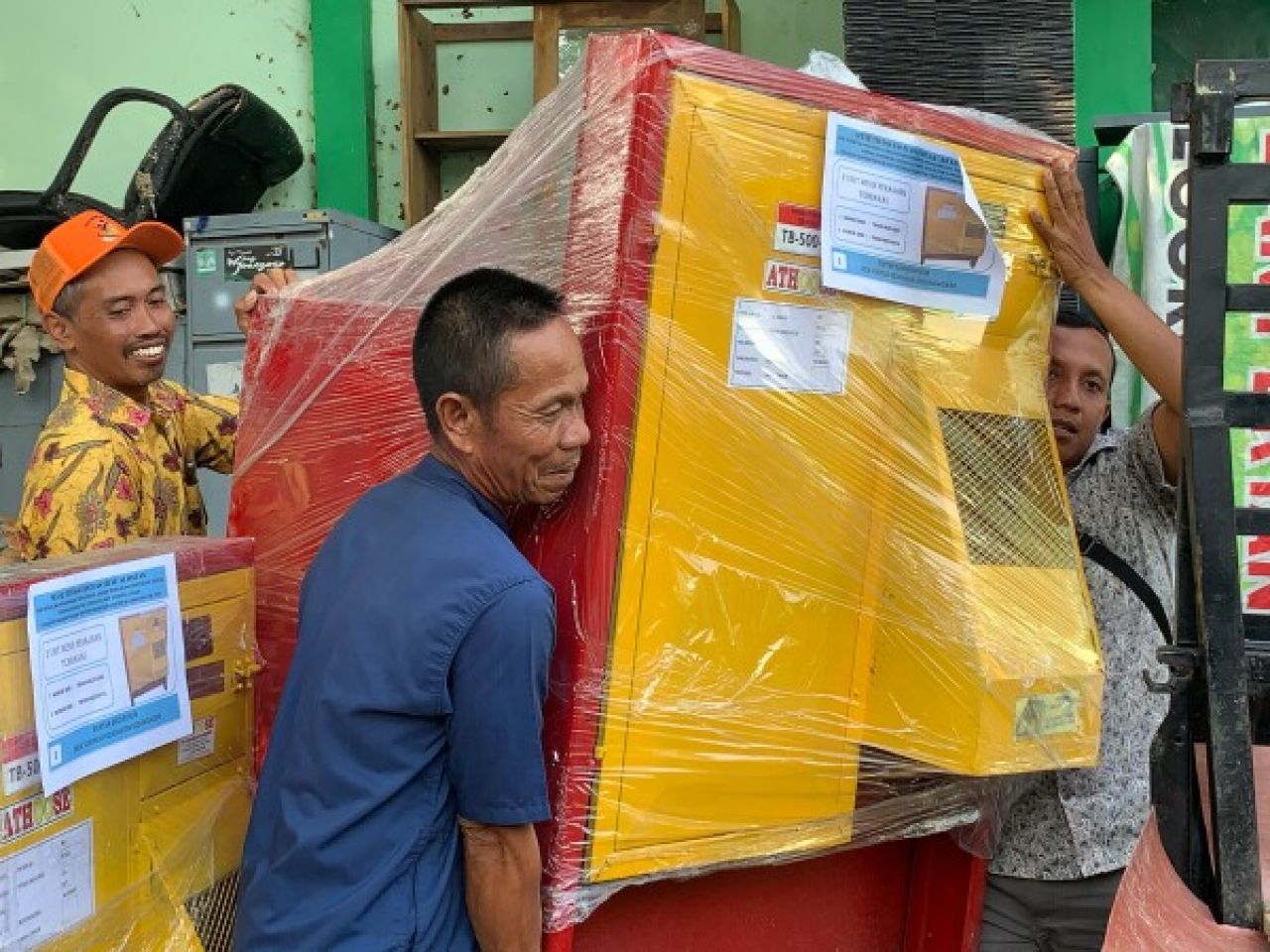 Hibah Mesin Perajang Dongkrak Produktivitas Petani Tembakau di Bojonegoro