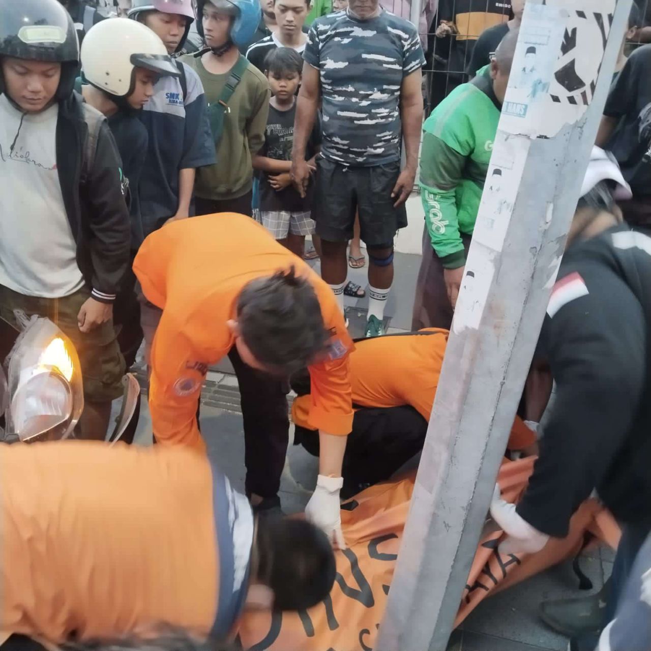 Kecelakaan Maut di Ahmad Yani Surabaya, Pengendara Motor Tewas Seketika