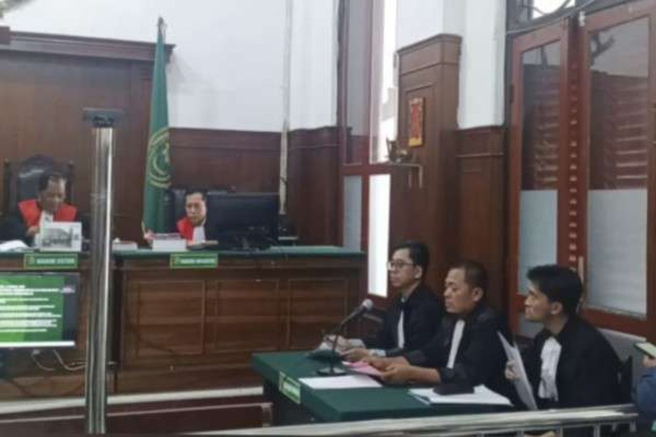 Sidang Kasus Sianida di PN Surabaya: Kuasa Hukum Bantah Isu Mangkir Terdakwa