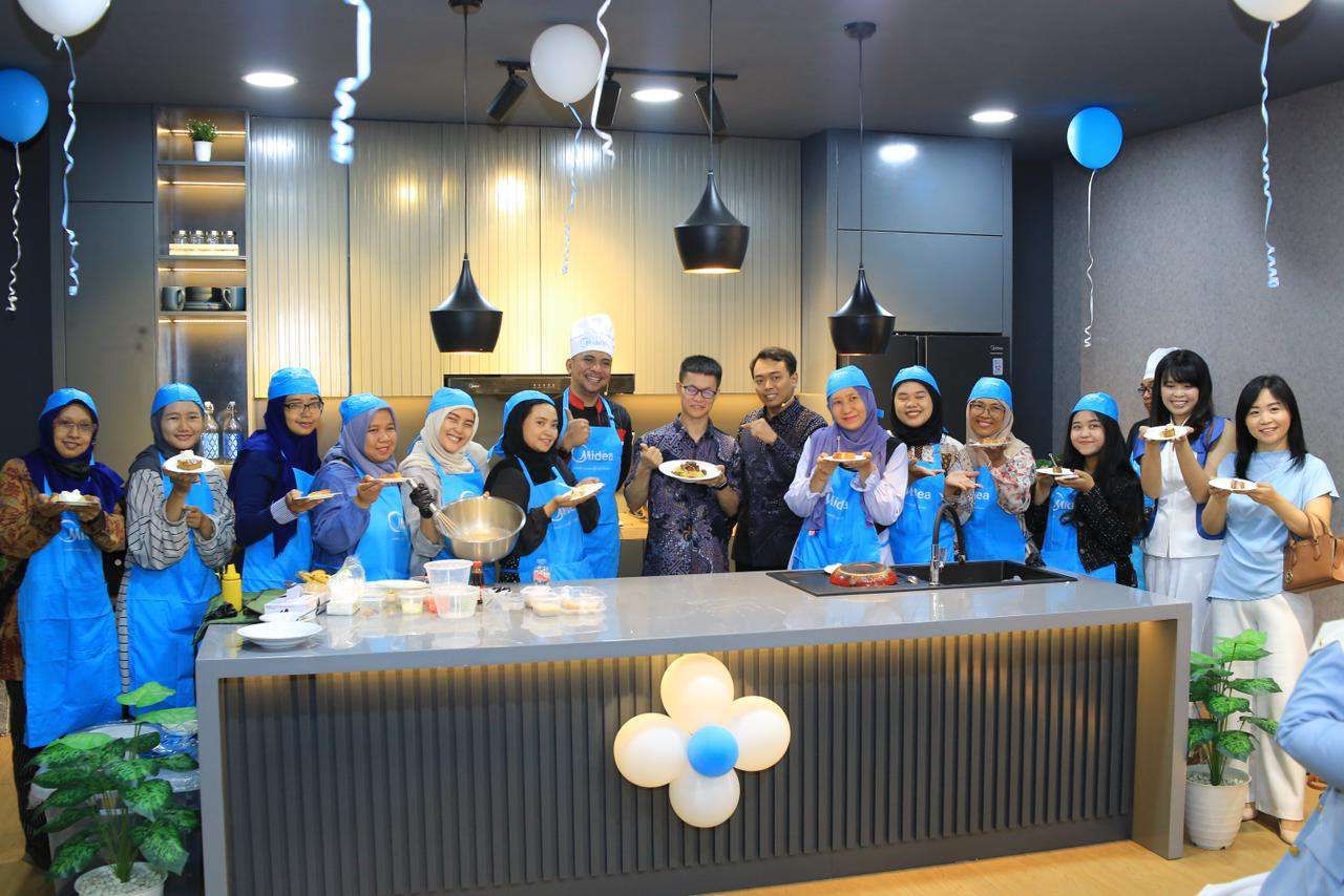 Midea Resmikan Kitchen Pro Shop Pertama di Indonesia, Hadir di Surabaya