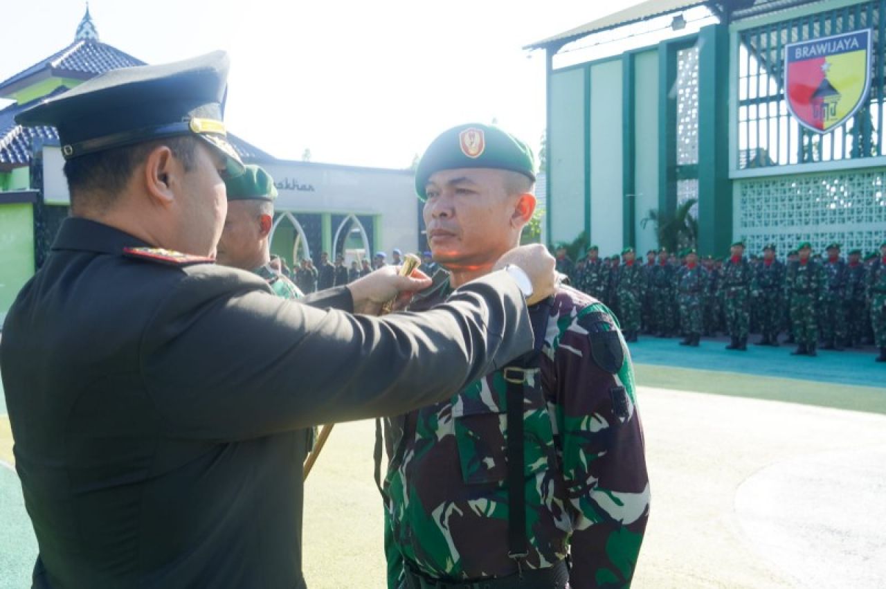 Kodim Bojonegoro Gelar Upacara Kenaikan Pangkat, 73 Prajurit Raih Penghargaan Atas Dedikasi