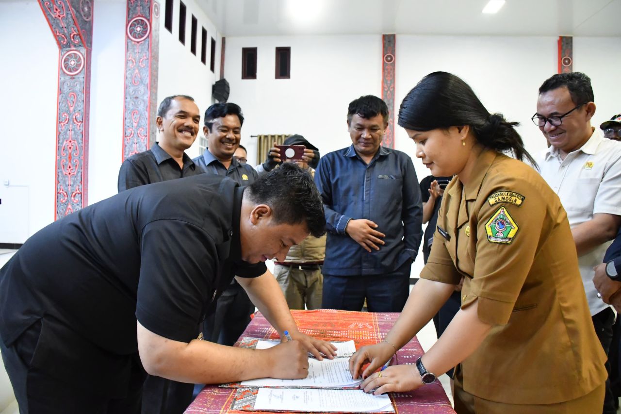 Bupati Samosir dan DPRD Sepakat KUA-PPAS APBD 2026