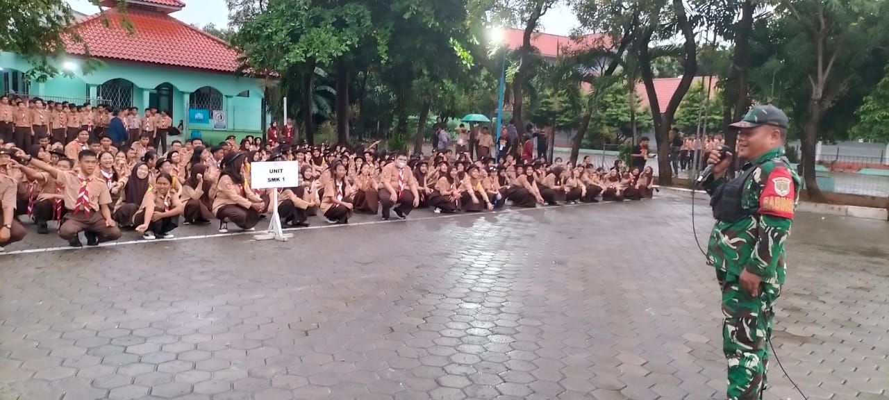 Babinsa Koramil 08/Duren Sawit Bentuk Siswa Corporation Jadi Generasi Disiplin, Berwawasan dan Bertanggung Jawab