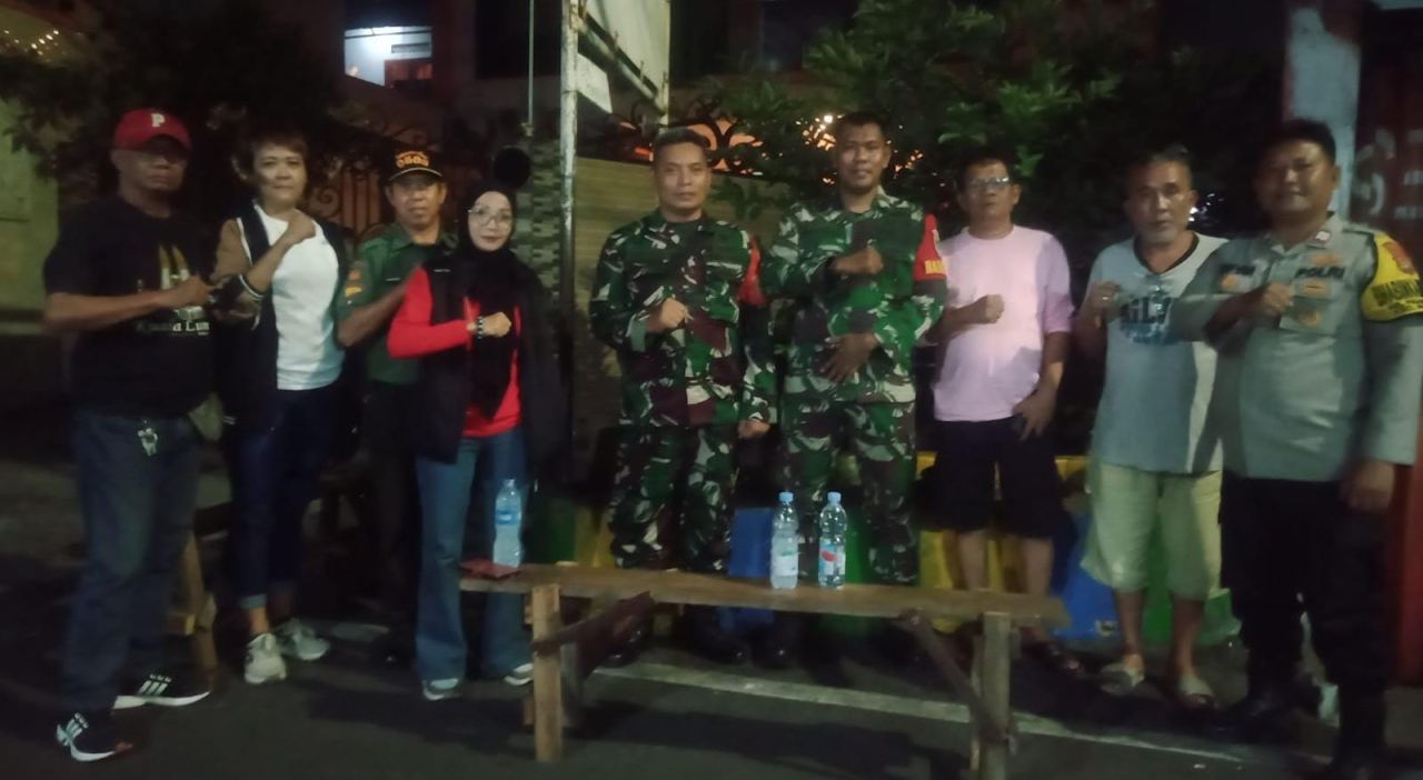 Kolaborasi Kodim 0505/JT dan Komduk Gelar Patroli Siskamling di Wilayah Matraman