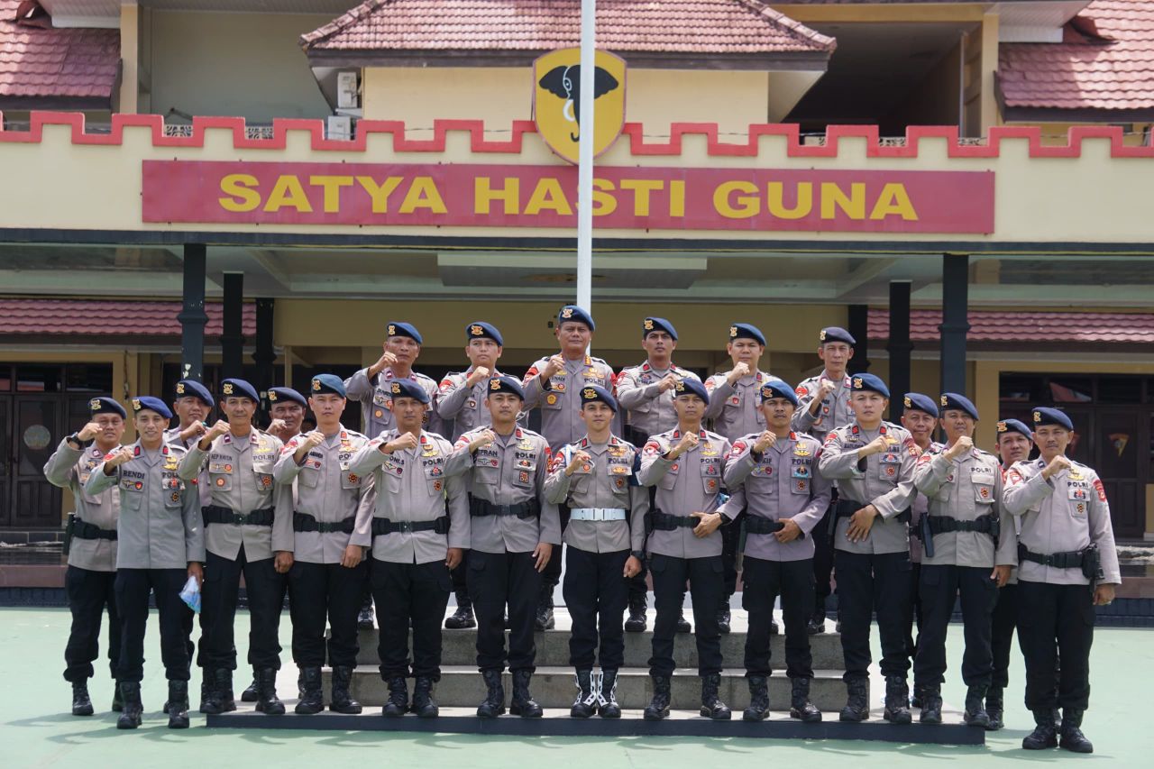 Dansat Brimob Polda Sumsel Terima Arahan Dankorbrimob Polri kepada Personel Lulus Seleksi PAG dan SBP Tahun 2025–2026